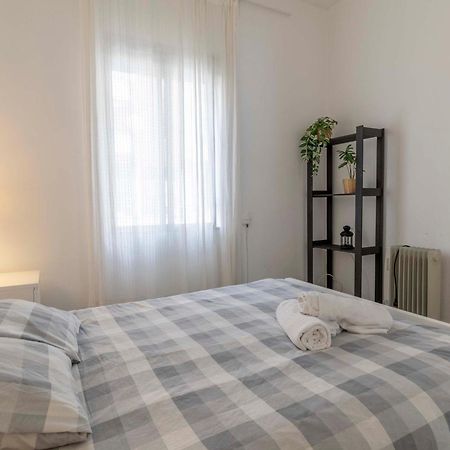 Apartamentos Los Remedios Seville Ngoại thất bức ảnh