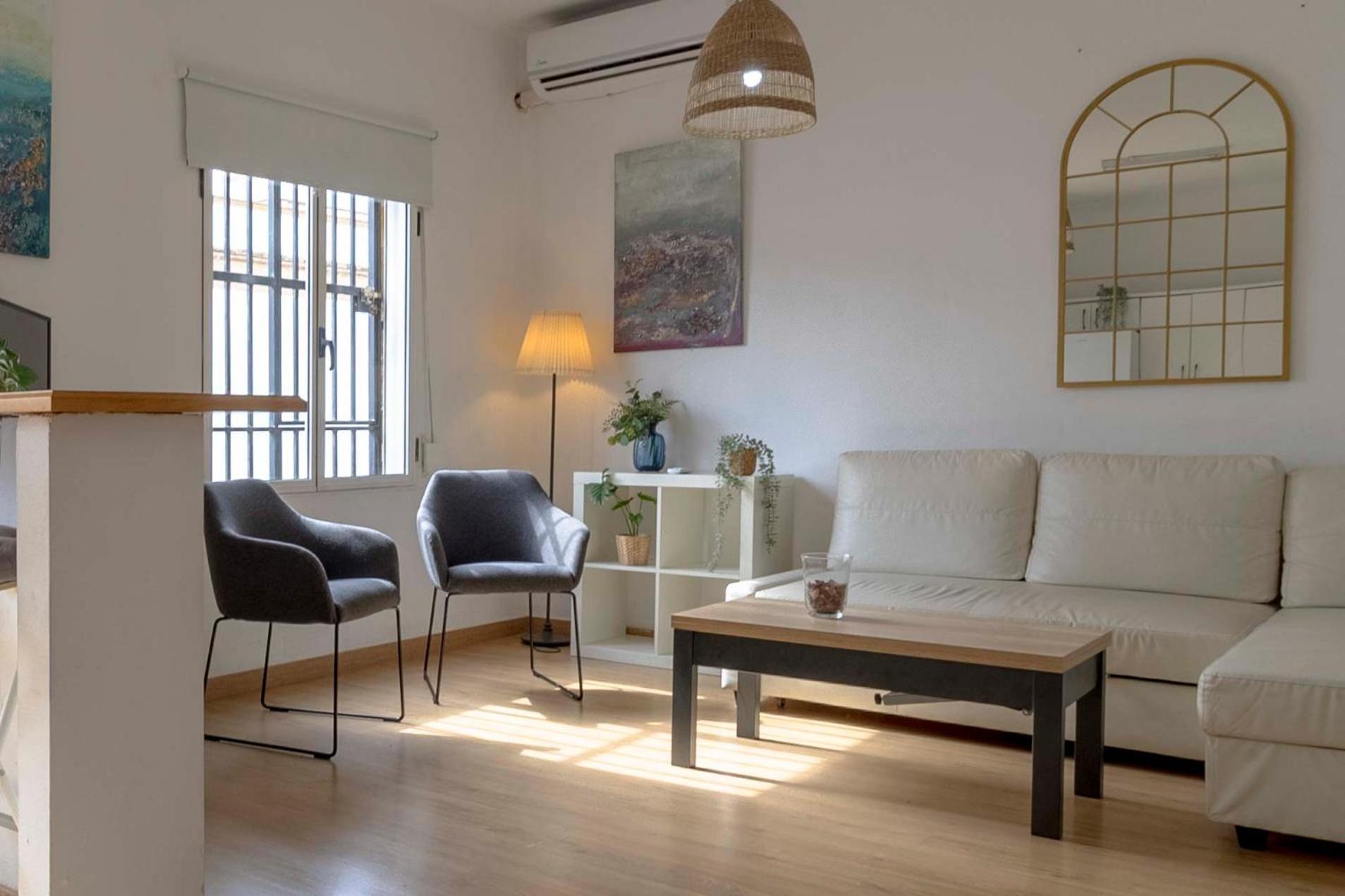 Apartamentos Los Remedios Seville Ngoại thất bức ảnh