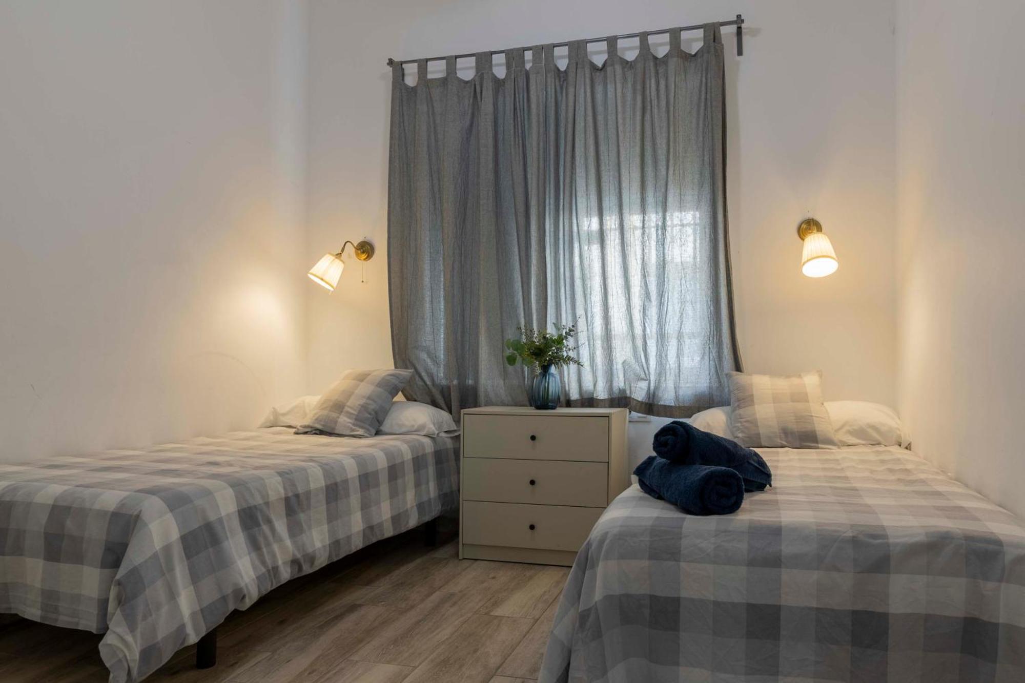 Apartamentos Los Remedios Seville Ngoại thất bức ảnh